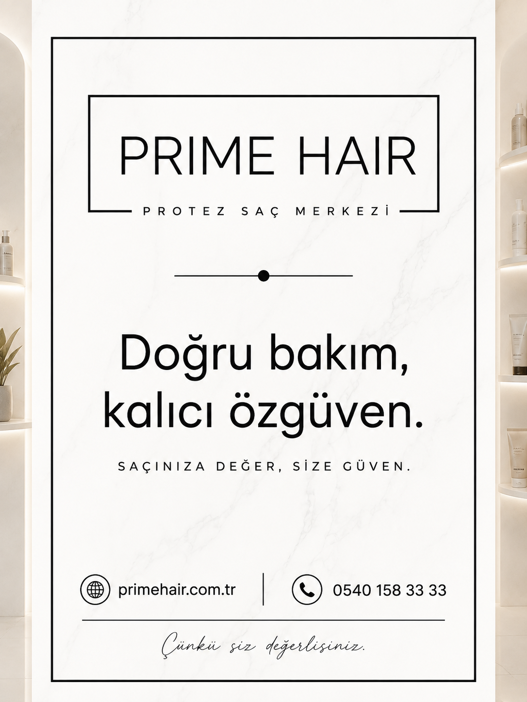 Yusuf Ezer, danışanıyla uygulama sonrası kontrolde